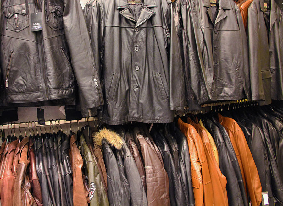 Como cuidar das suas roupas de couro | Sansil Etiquetas Bordadas