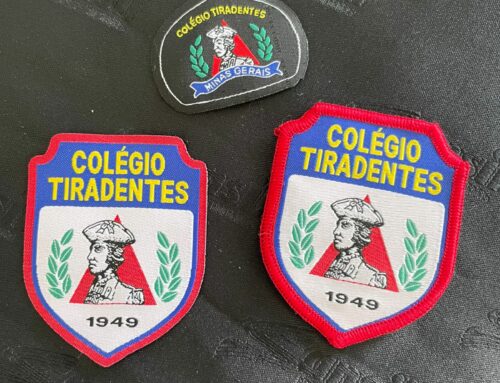 O uso de etiqueta patch bordado em acessórios e decorações